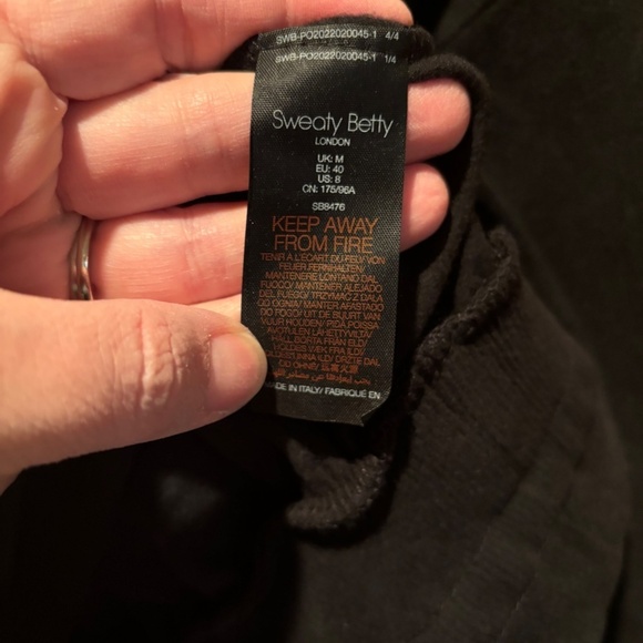 Sweaty Betty Melody Luxe Fleece Pullover in Black Medium NWT - Picture 6 of 8